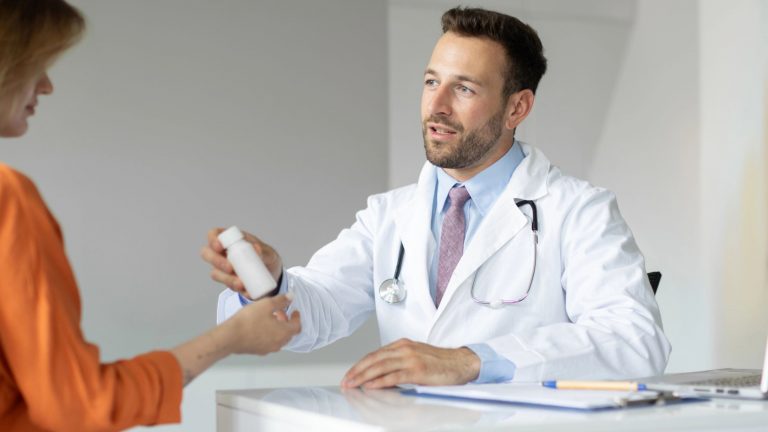 ¿Qué es el VIH? 5 datos que debes conocer