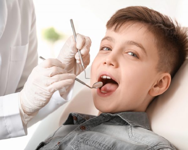 Caries, ¿cómo se provocan y cómo evitarlas?