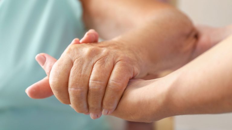 Envejecimiento: 5 cuidados para el adulto mayor