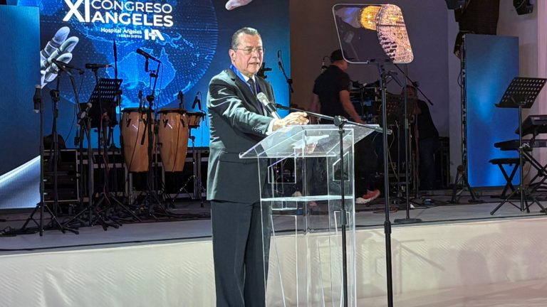 Premio Angeles 2025: Hospital Angeles reconoce al Dr. José Sifuentes en el XI Congreso