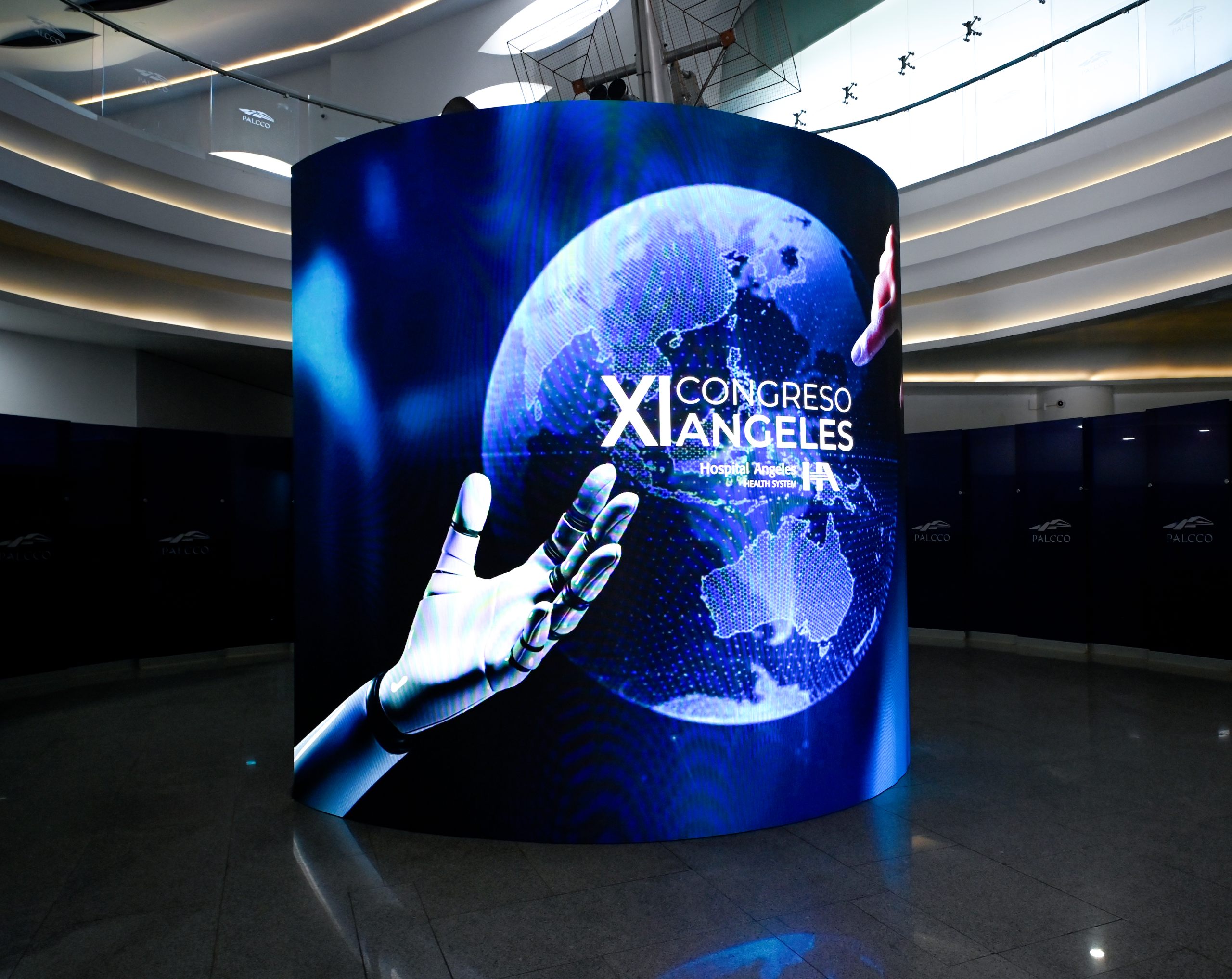 Moderna pantalla redonda anuncia el XI Congreso Angeles 2025 en Guadalajara, Jalisco