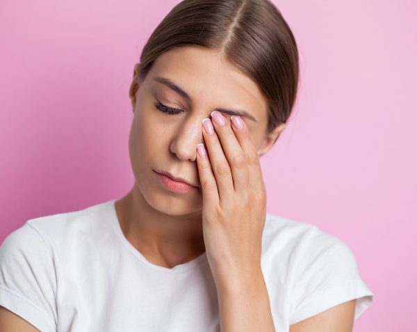 Espasmo hemifacial | Qué es, causas y opciones terapéuticas