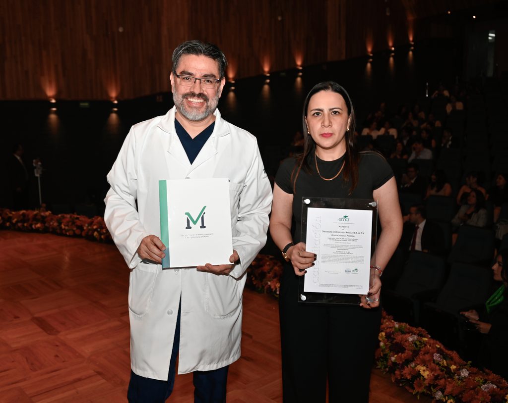 Personal de Hospital Angeles recibe las acreditaciones de calidad por parte de ISO.