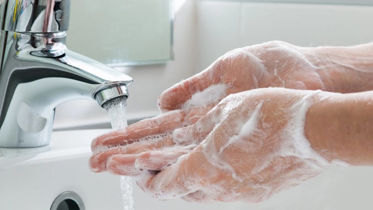 La importancia de lavarse las manos para prevenir enfermedades