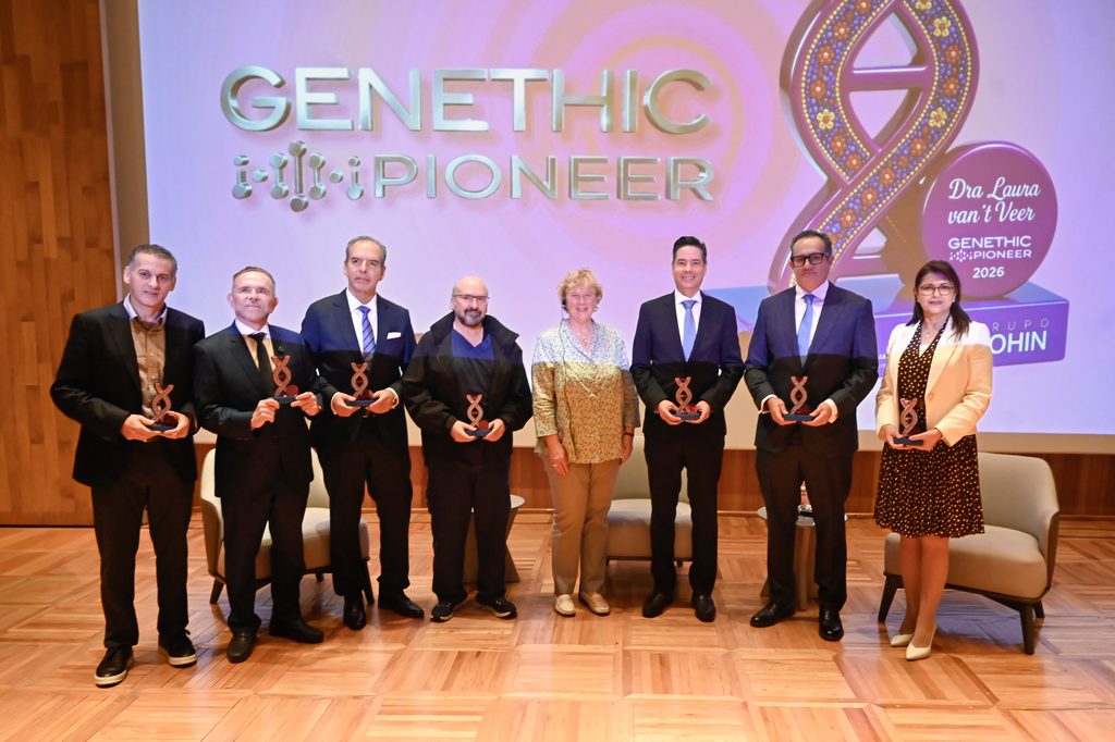 Destacados especialistas en Oncología recibieron el Galardón Genethic Pioneer en Hospital Angeles.