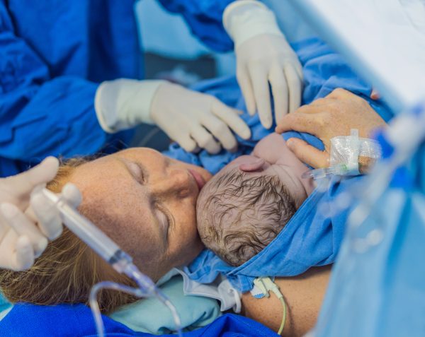 ¿Cuánto cuesta un parto en hospital privado? Precios y qué incluye